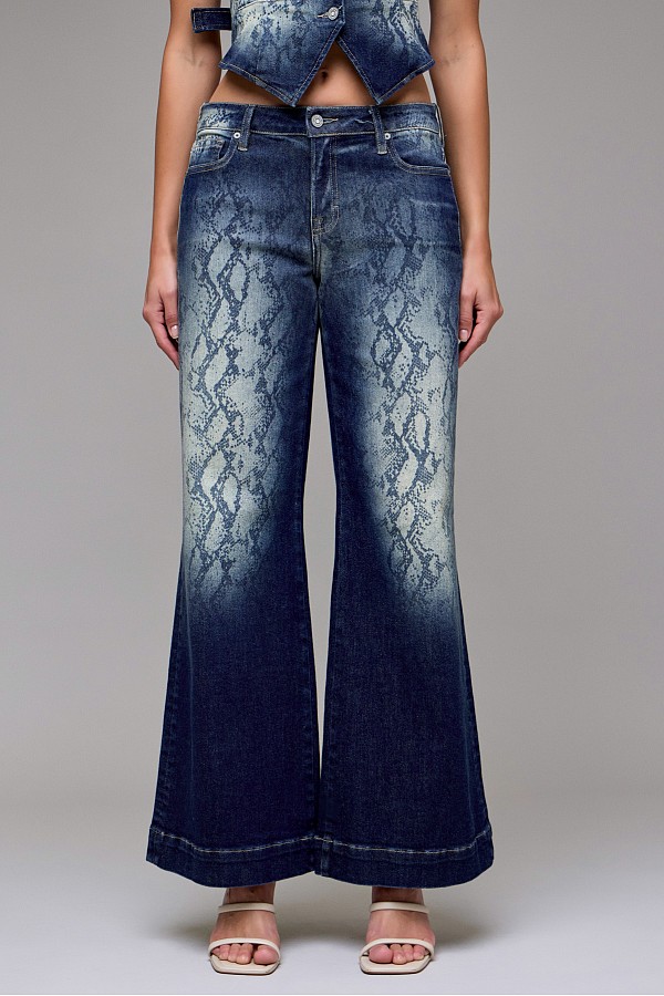 Snake Print Star Stretch Comfort Flare